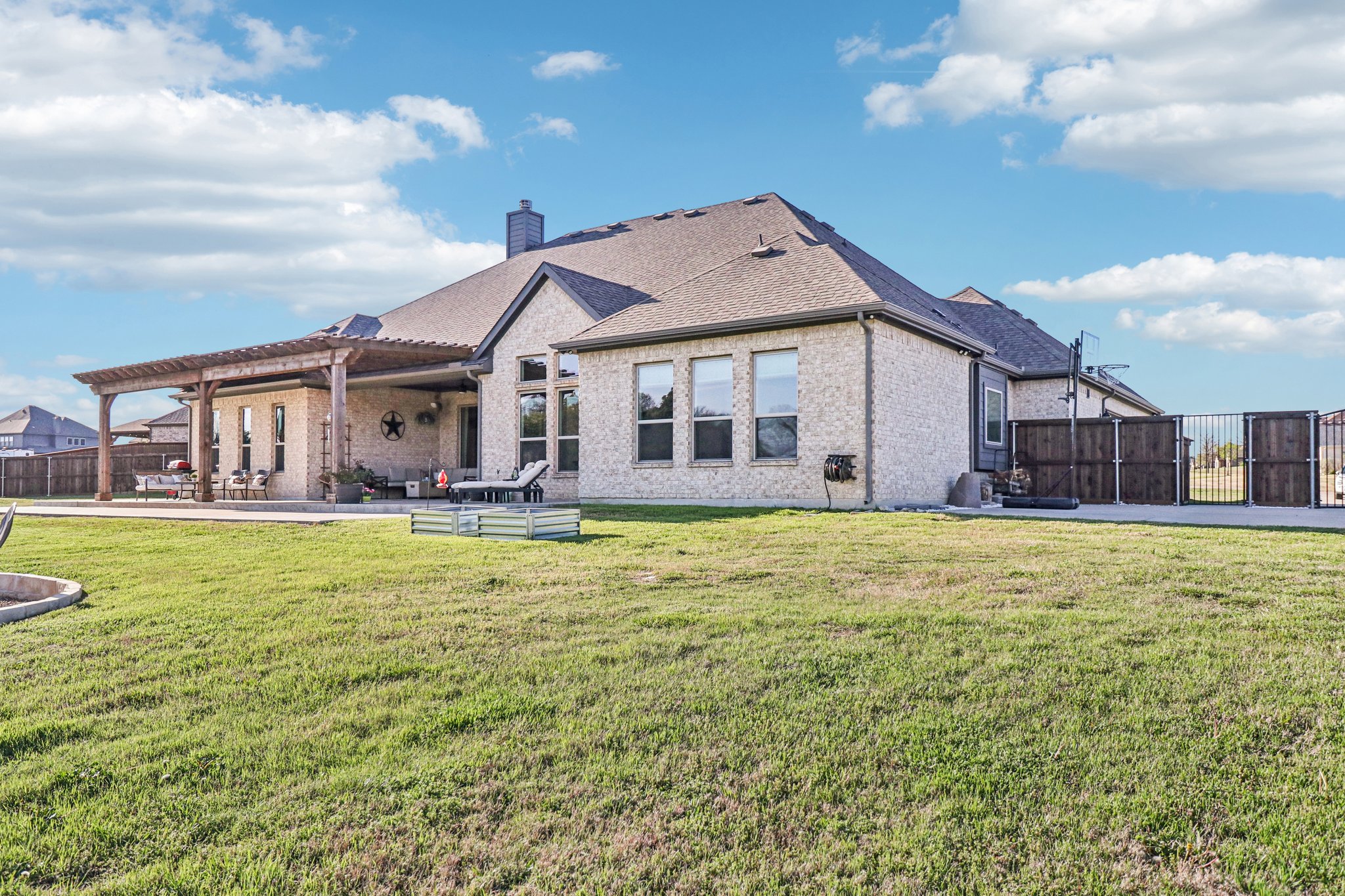 Christine Ln-S1803-060.jpg