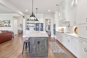 Christine Ln-S1803-014.jpg