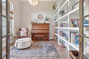 Christine Ln-S1803-018.jpg