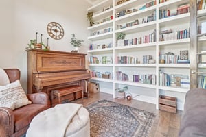 Christine Ln-S1803-019.jpg