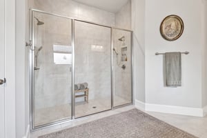 Christine Ln-S1803-047.jpg