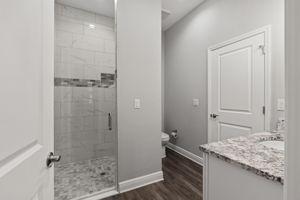  Photo 45