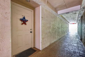  Photo 0
