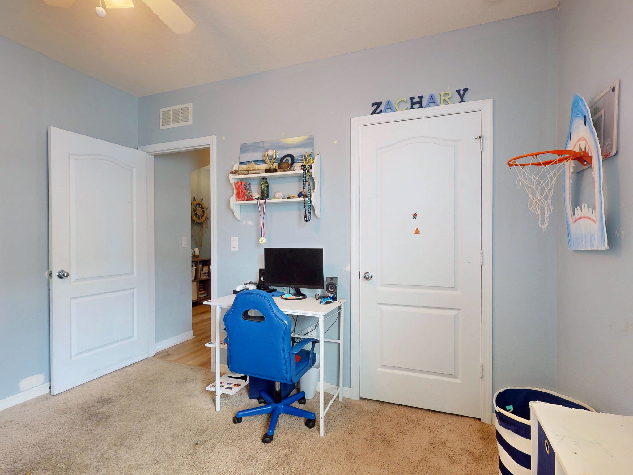  Photo 13