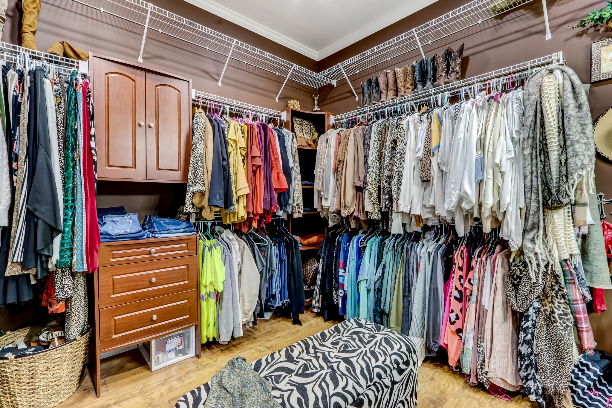 Primary Bedroom Closet