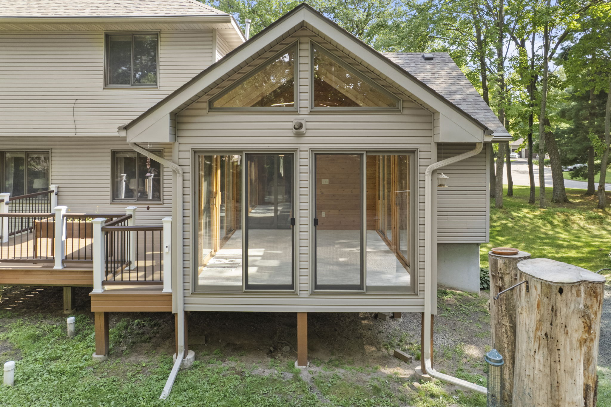  Photo 77