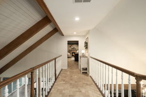  Photo 34