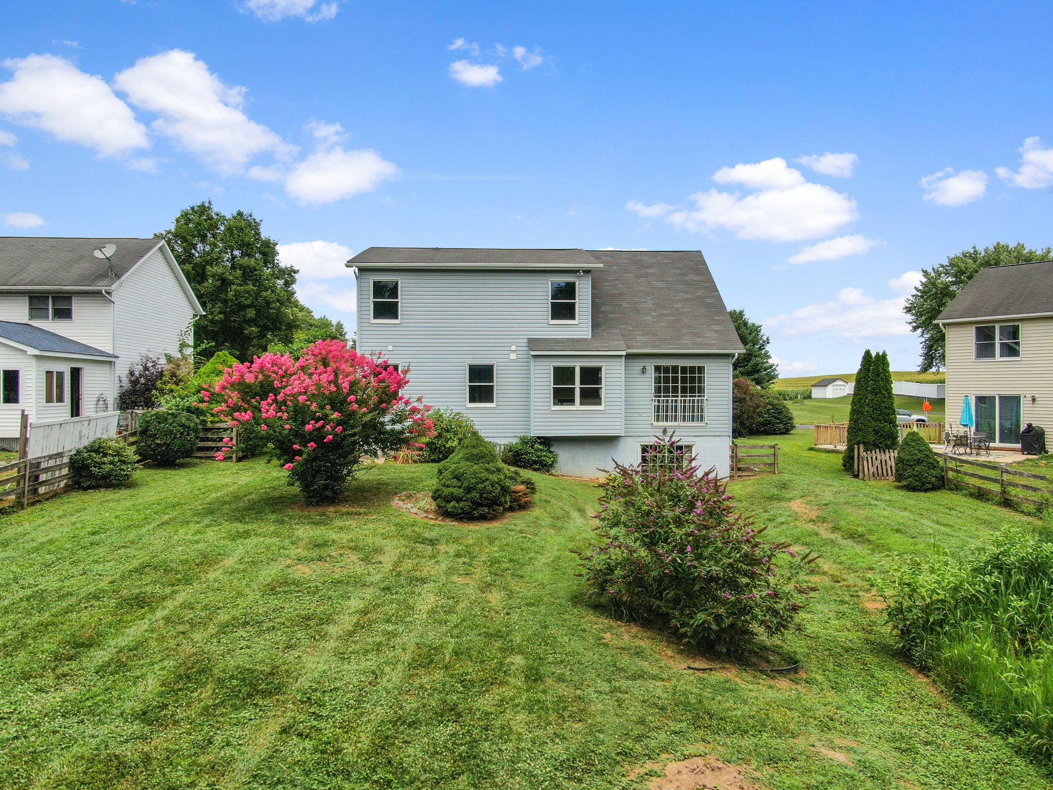 38. Back of house.jpg