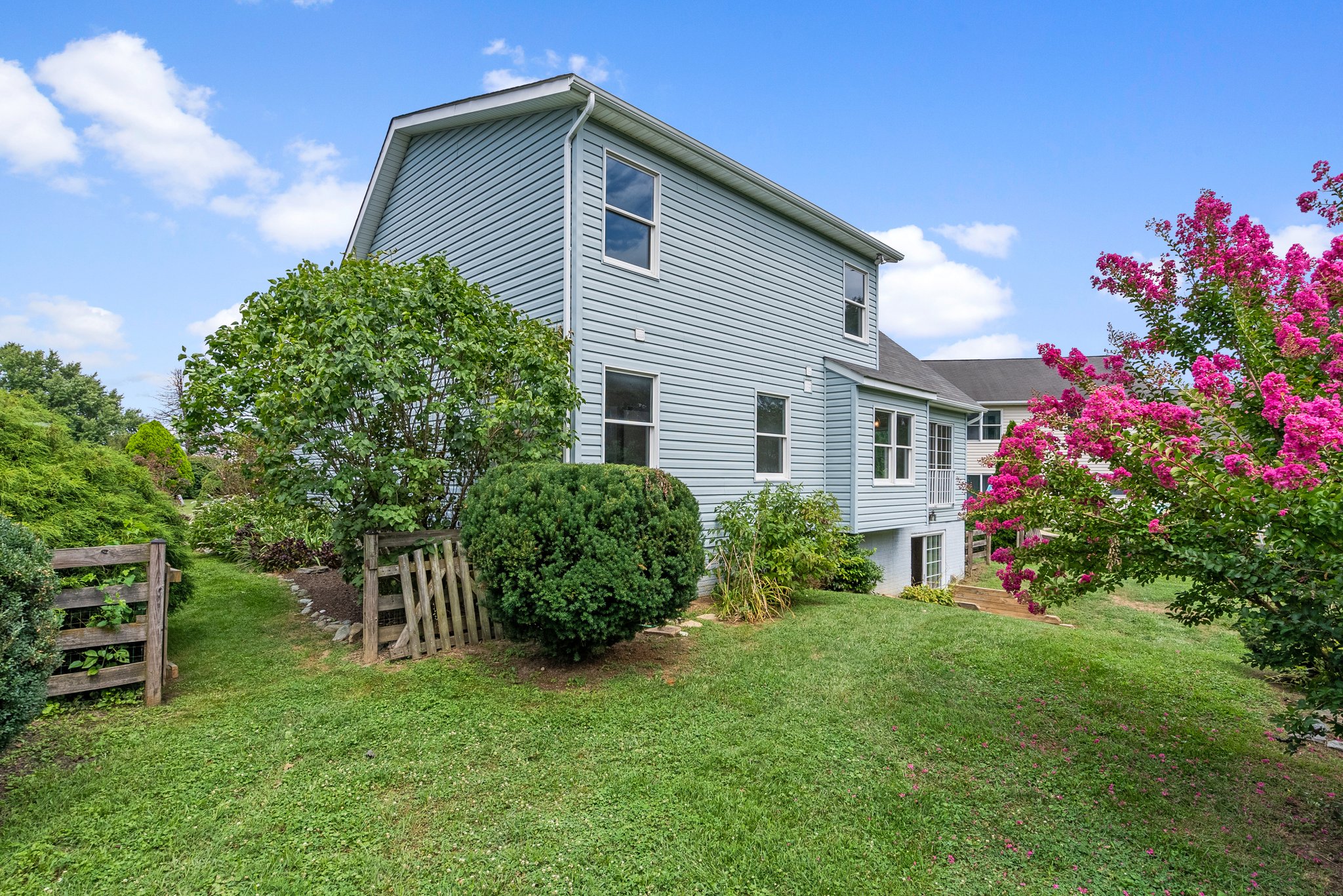 45. Back of house.jpg