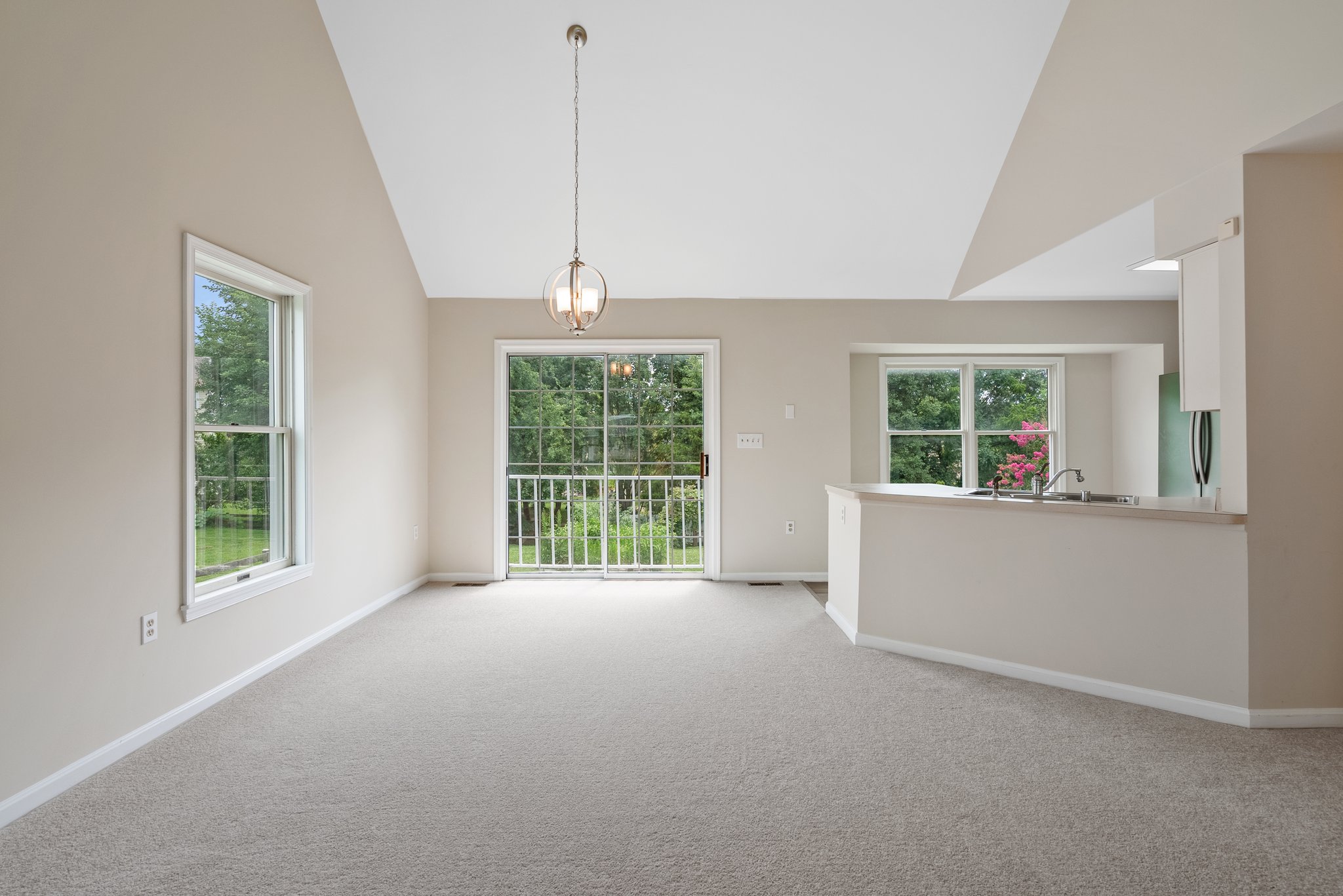 12. Kitchen_Dining room.jpg