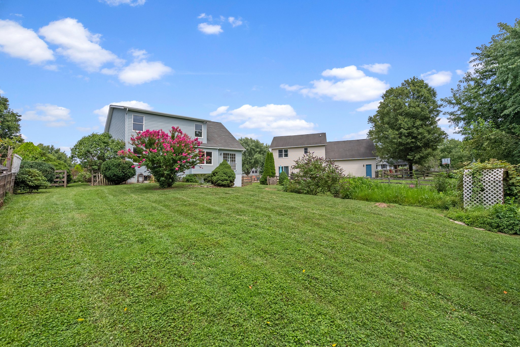 44. Back of house.jpg