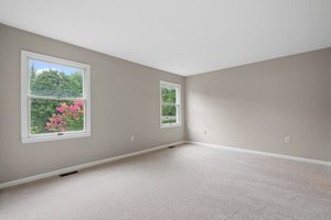 23. Upper bedroom.jpg