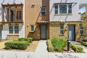 001_F8_2733 Sorano Ct 6