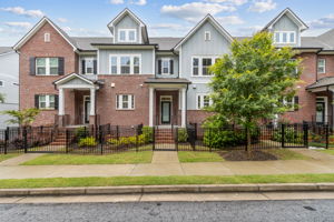 Welcome to 2734 Bell Dr SE