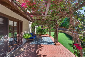  Photo 69
