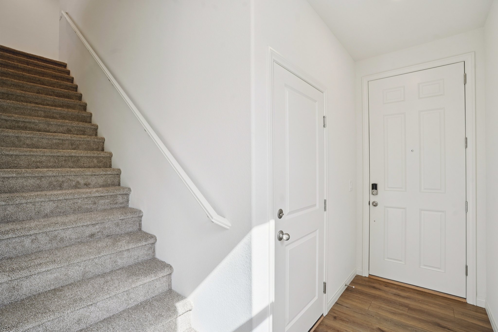 Sierra Grande St-S2702-004r.jpg