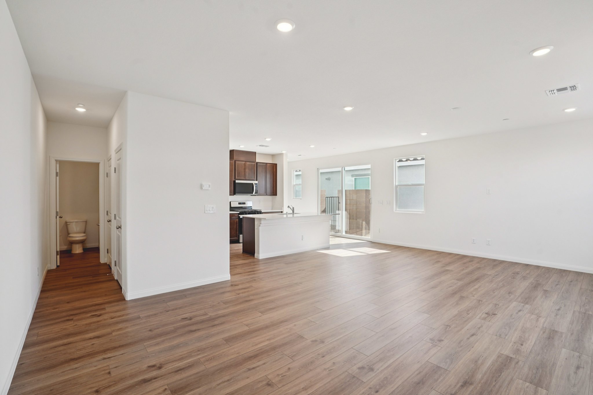 Sierra Grande St-S2702-007r.jpg