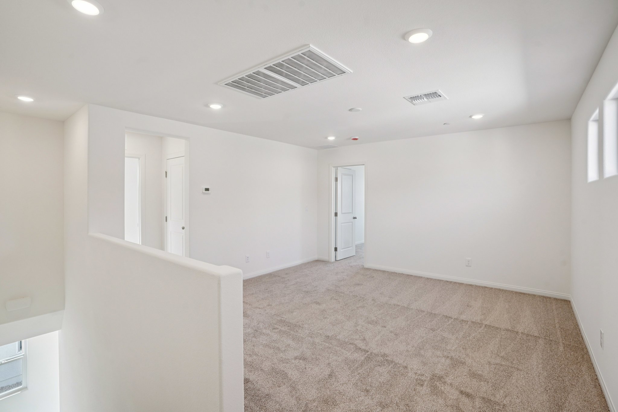 Sierra Grande St-S2702-015r.jpg