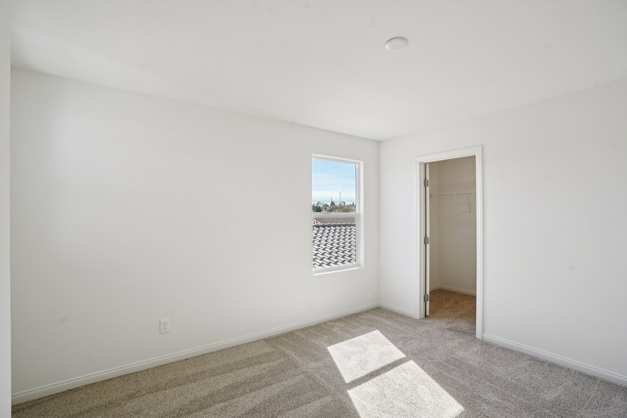 Sierra Grande St-S2702-026r.jpg