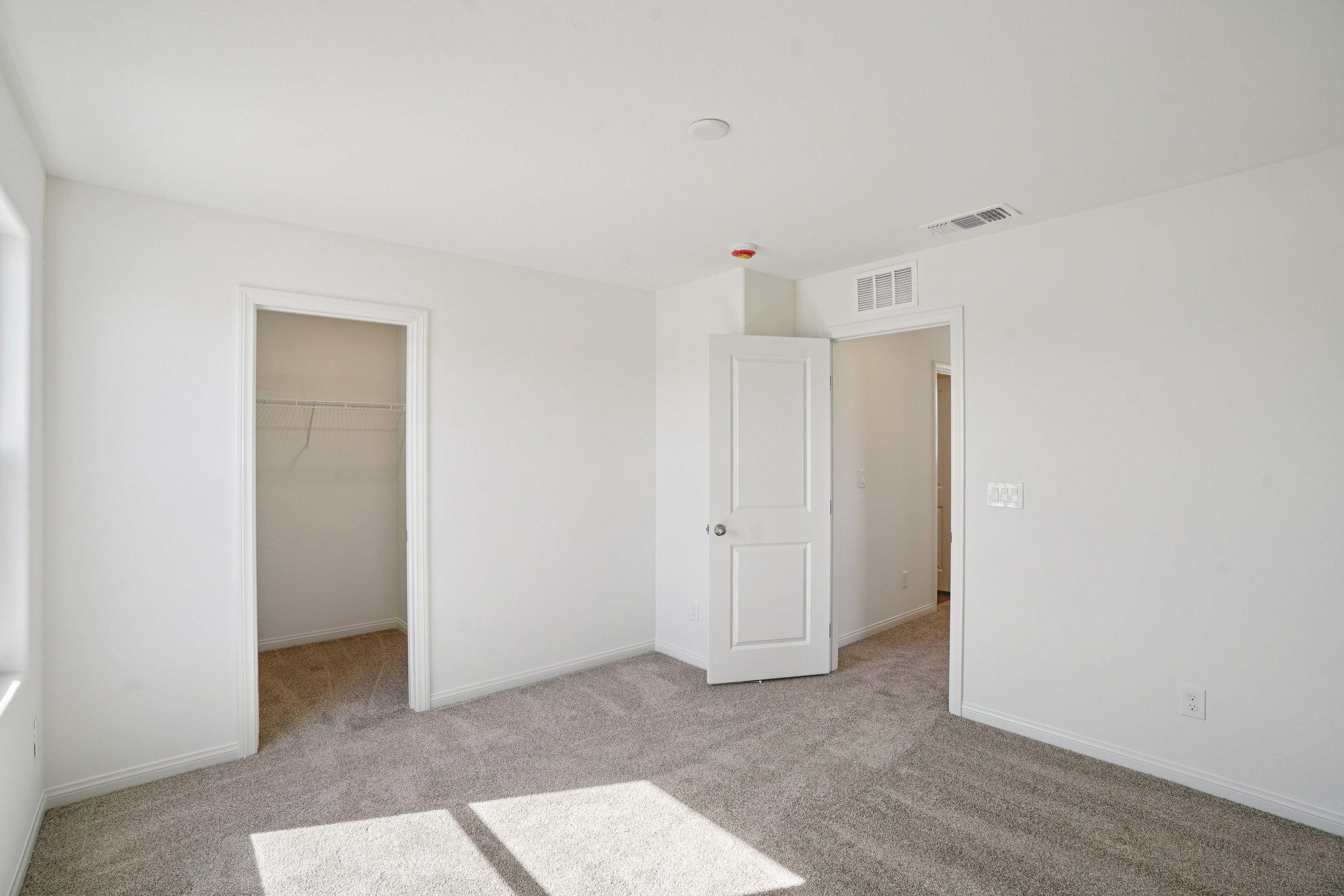 Sierra Grande St-S2702-027r.jpg