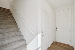 Sierra Grande St-S2702-004r.jpg