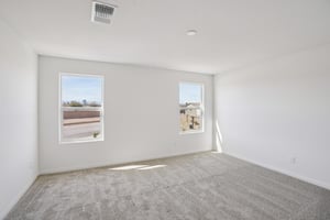 Sierra Grande St-S2702-018r.jpg