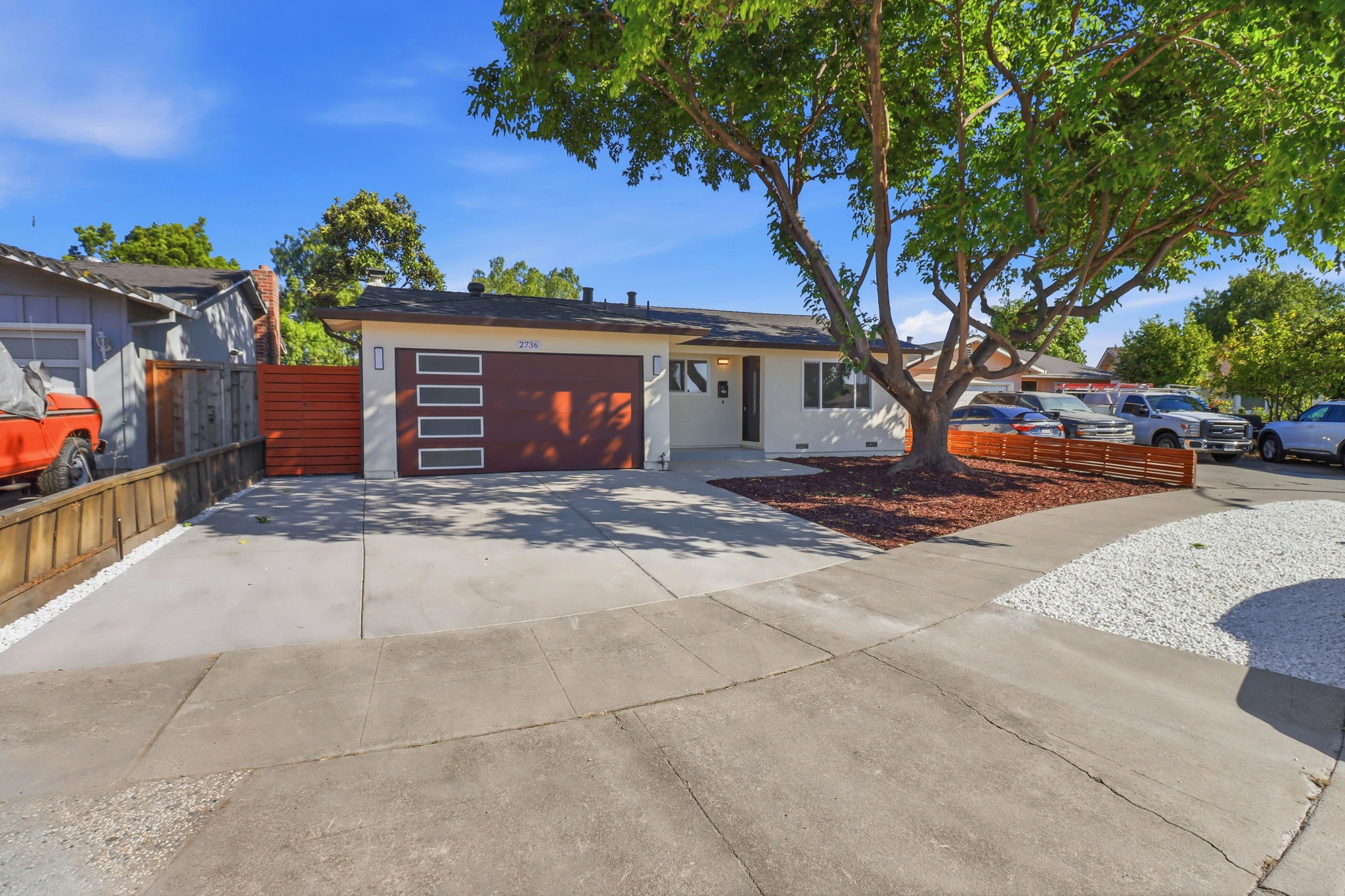 002_F8_2736 Twin Oaks Ln