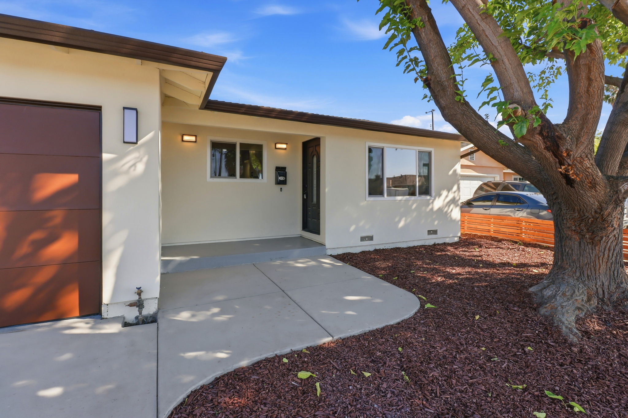 004_F8_2736 Twin Oaks Ln
