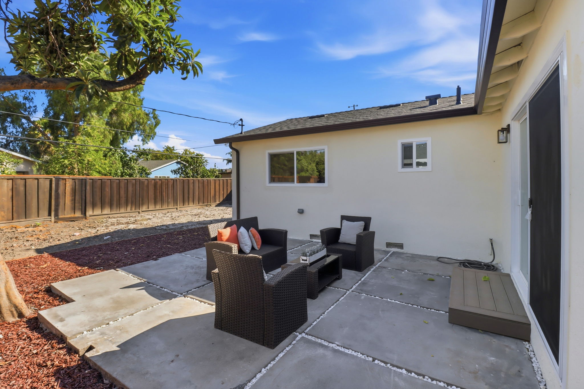 031_F8_2736 Twin Oaks Ln