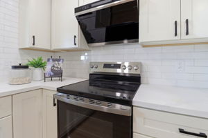 013_F8_2736 Twin Oaks Ln