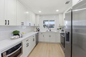 017_F8_2736 Twin Oaks Ln