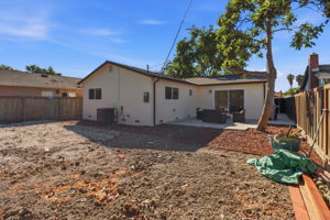 033_F8_2736 Twin Oaks Ln