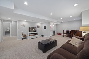 2737 Aylesbury Way, Johnstown, CO 80534, USA Photo 35