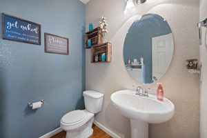 2737 Aylesbury Way, Johnstown, CO 80534, USA Photo 18