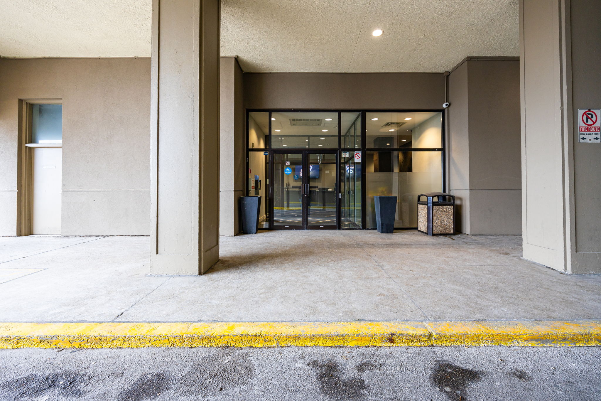 Toronto property showcase — delivered property photograph 3