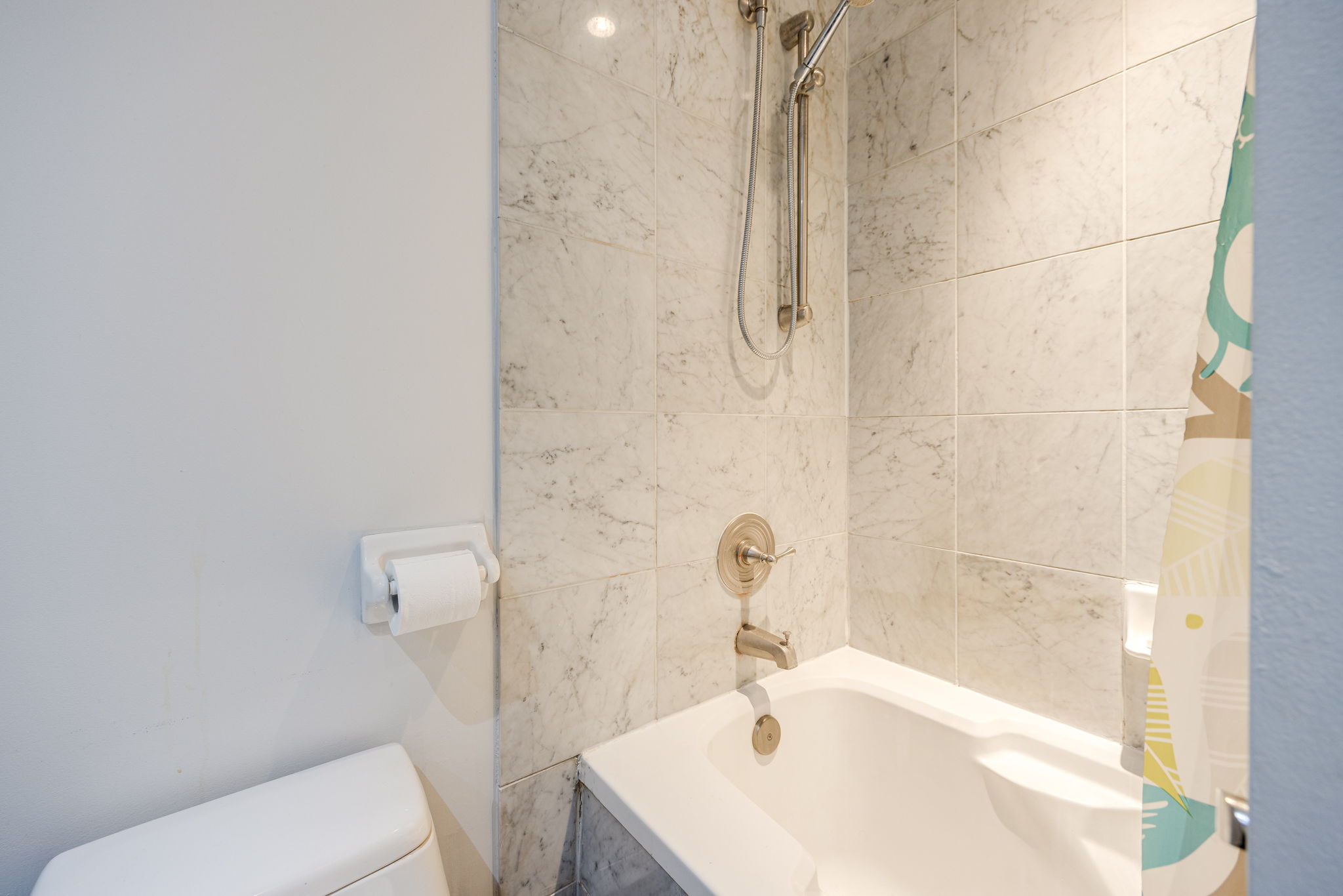Toronto property showcase — delivered property photograph 18