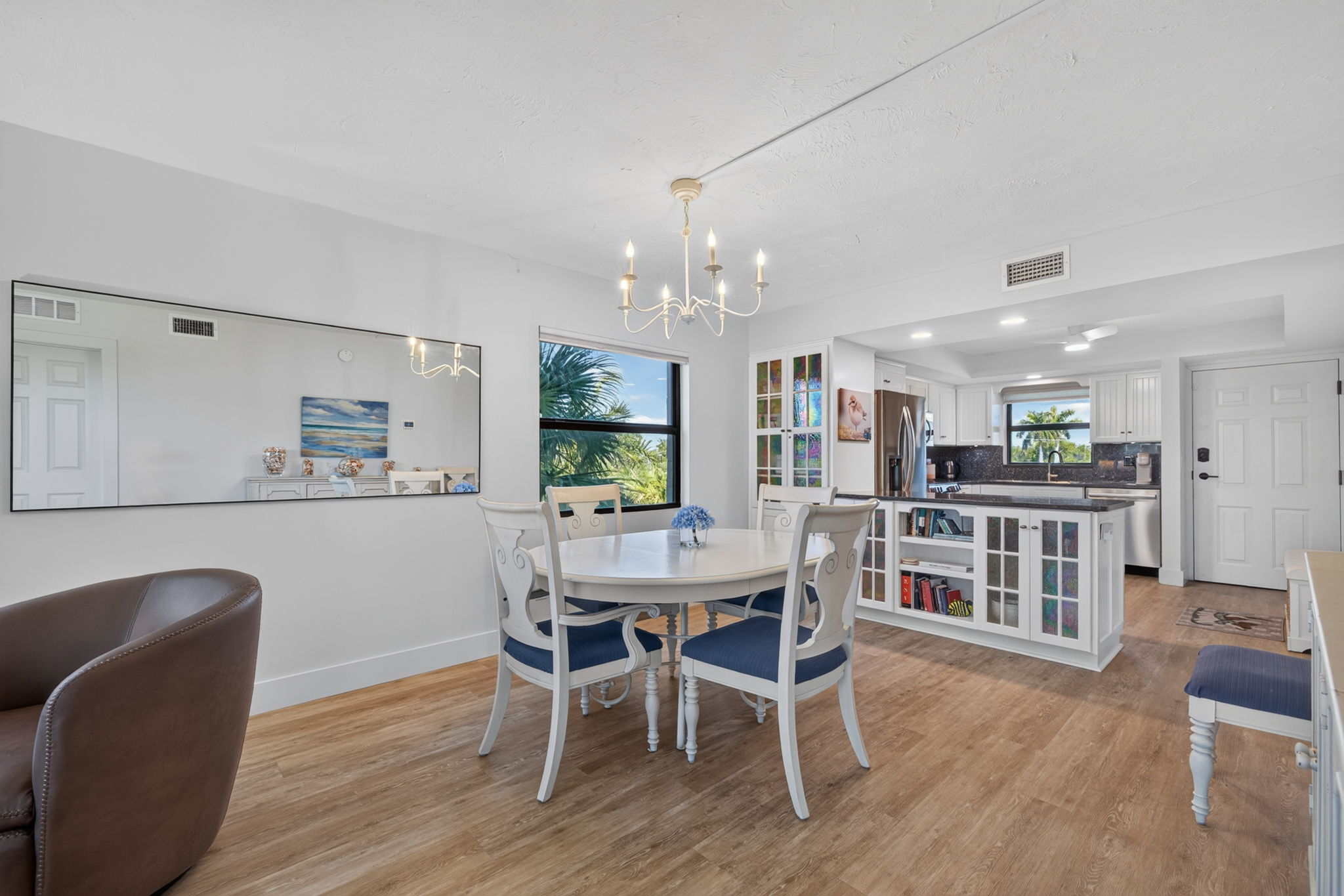Dining Room 1 of 2
