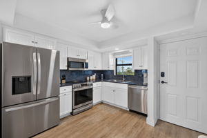 Kitchen 1 of 3
