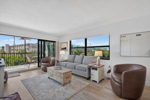Living Room 3 of 4