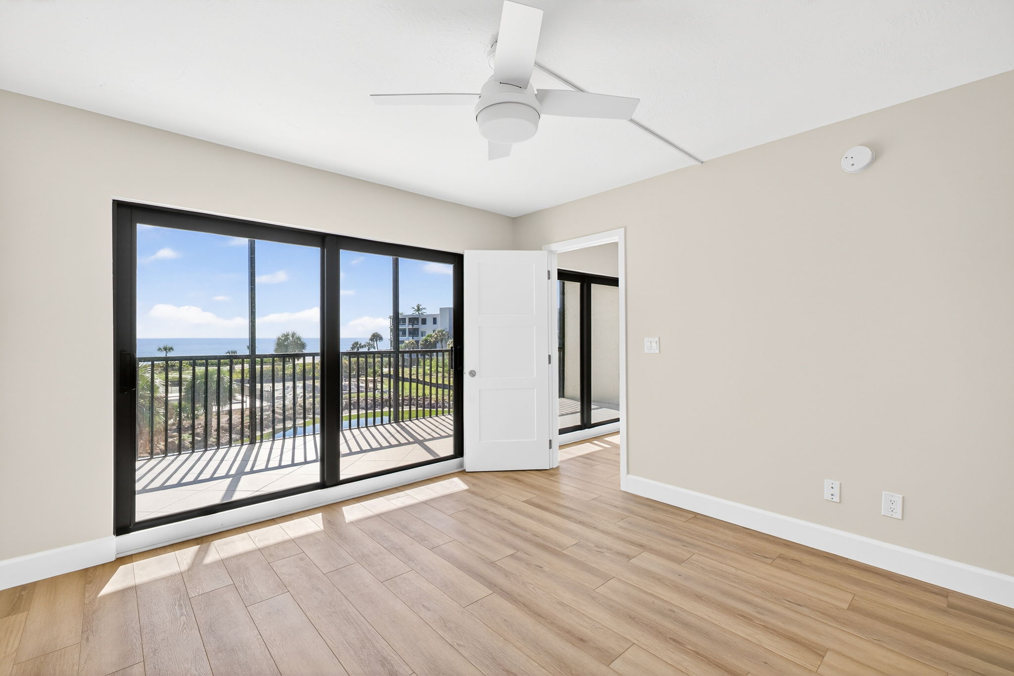 VIRTUAL STAGING PRIMARY BEDROOM