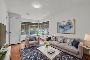 DSC_0635 virtually staged.jpeg