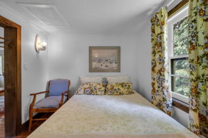  Photo 39