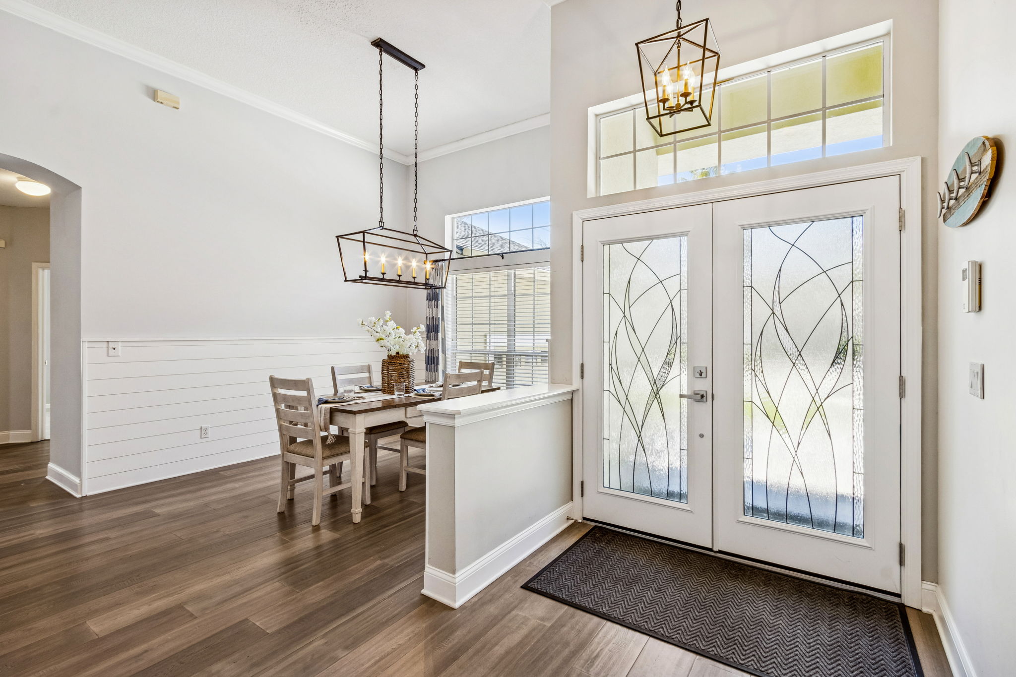 Foyer/Dining Room