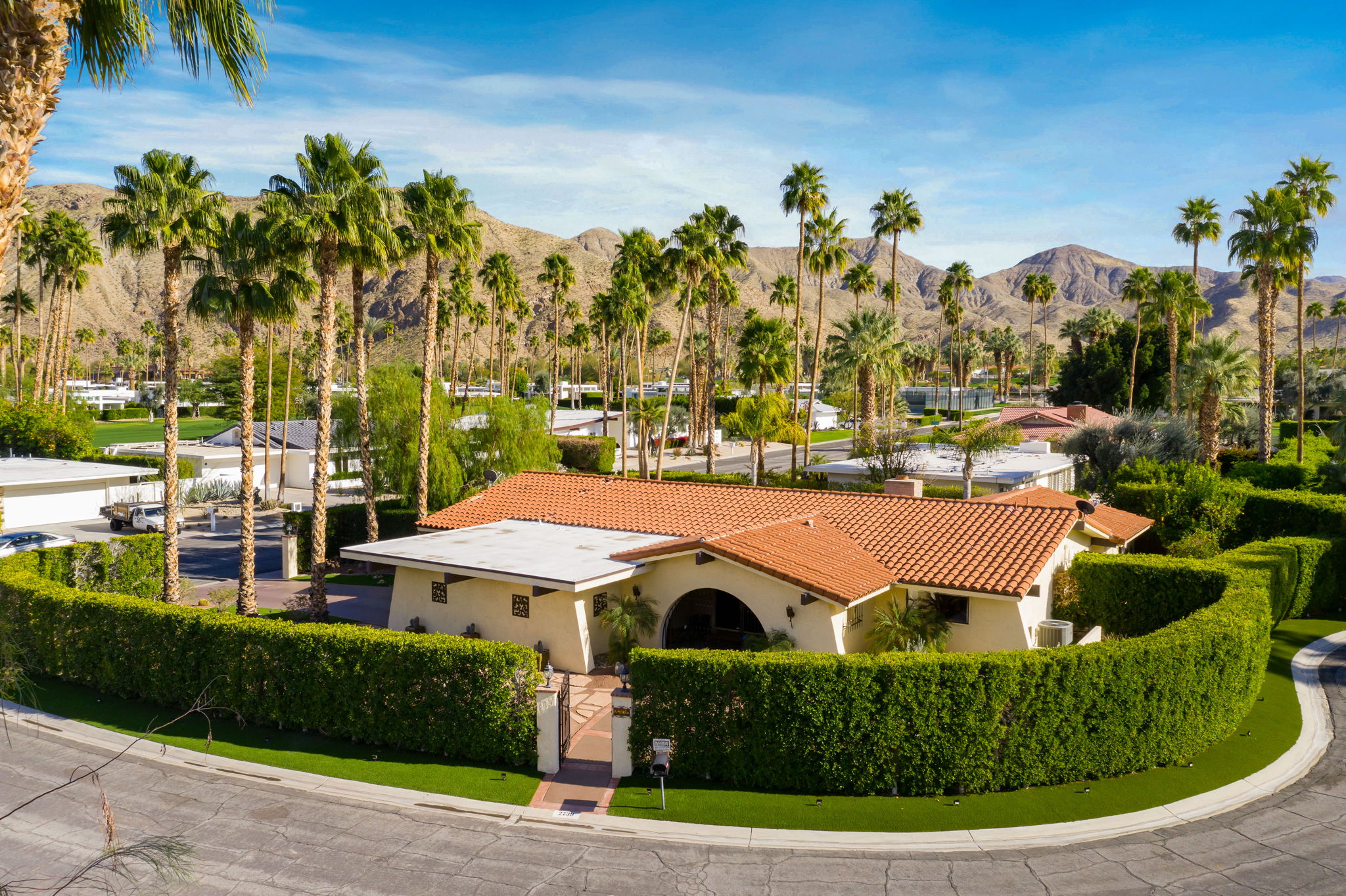  2739 Bonita Cir, Palm Springs, CA 92264, US