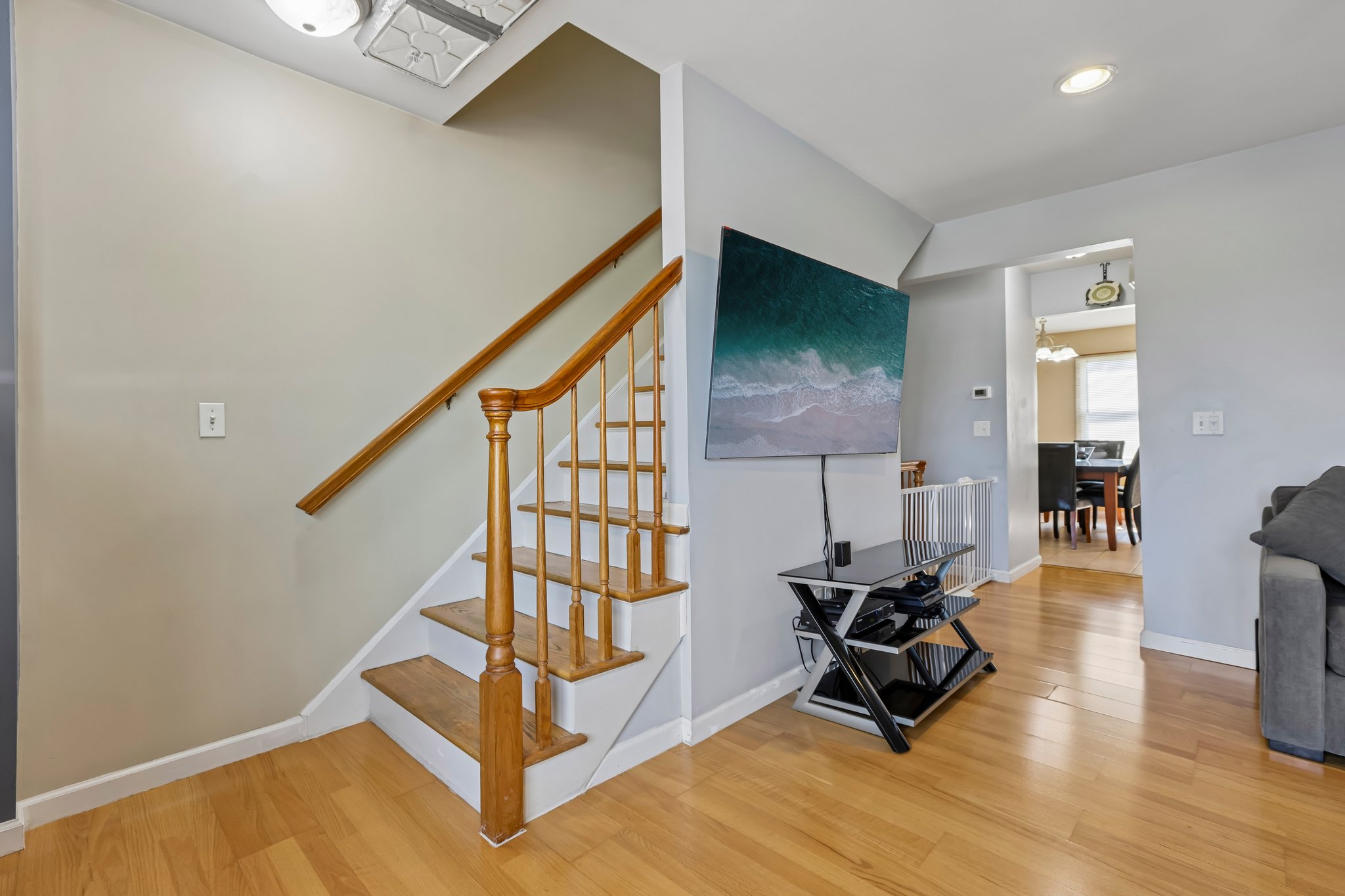Garibaldi Ave-S1308-015.jpg