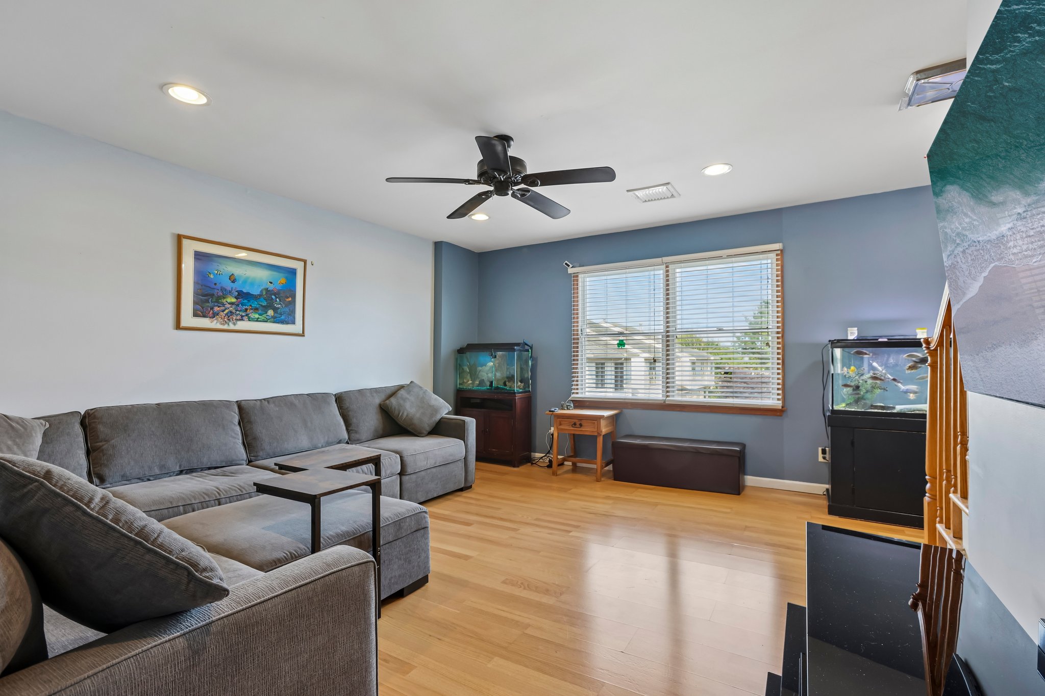 Garibaldi Ave-S1308-016.jpg