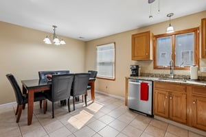 Garibaldi Ave-S1308-023.jpg