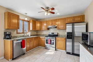 Garibaldi Ave-S1308-025.jpg