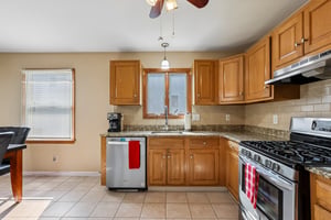 Garibaldi Ave-S1308-028.jpg