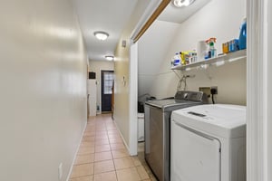 Garibaldi Ave-S1308-030.jpg